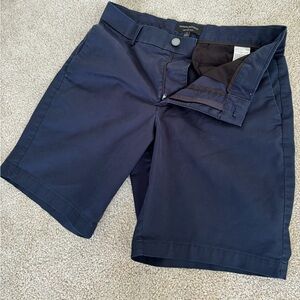 Banana Republic 9” Core Temp Shorts